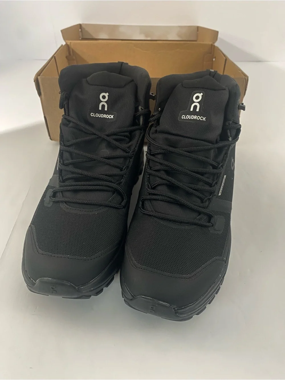 NEW On Running Cloudrock Mid WP Black Waterproof Boots Cloudtec Men's Size 13